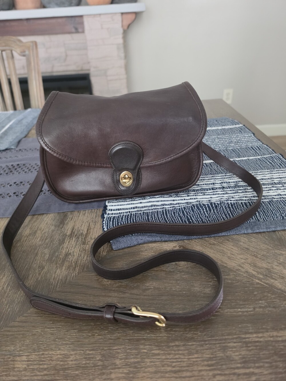 Vintage Coach Prairie Bag 9954 Brown Leather Turnlock Crossbody 90s
